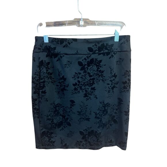 JOE B Short Pull on Black on Black Floral Skirt Sz XL NWT - Picture 1 of 6